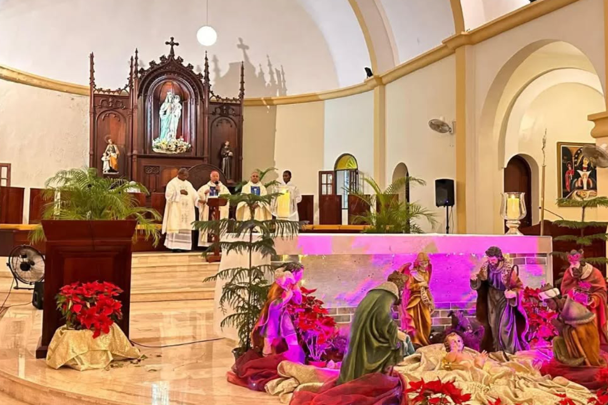 𝐌𝐨𝐧𝐬𝐞ñ𝐨𝐫 𝐀𝐧𝐝𝐫é𝐬, 𝐩𝐫𝐞𝐬𝐢𝐝𝐢ó 𝐞𝐮𝐜𝐚𝐫𝐢𝐬𝐭í𝐚 𝐝𝐞 𝐟𝐢𝐧 𝐝𝐞 𝐚ñ𝐨.